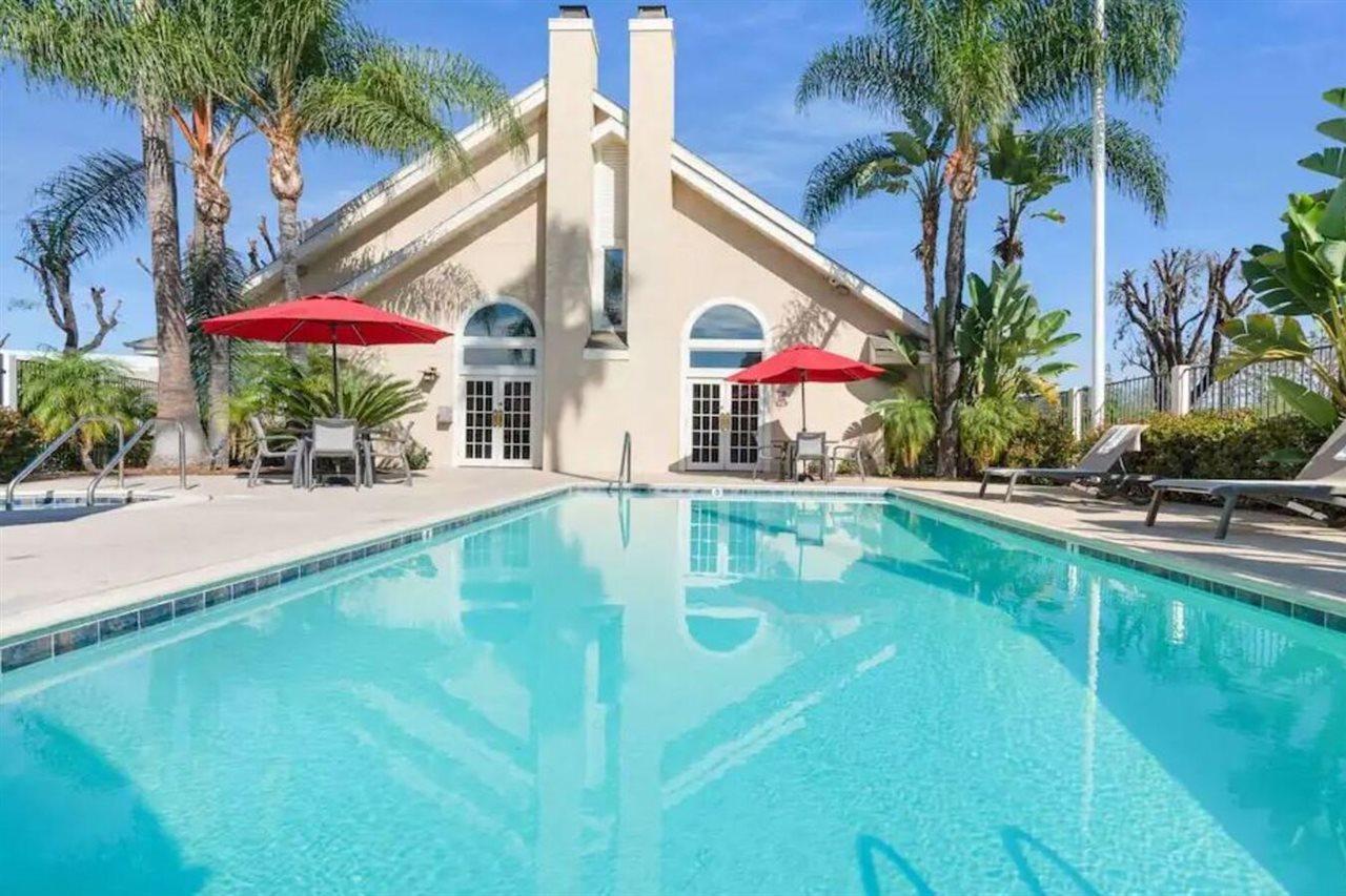 Chase Suites Brea-Fullerton - North Orange County Exteriör bild