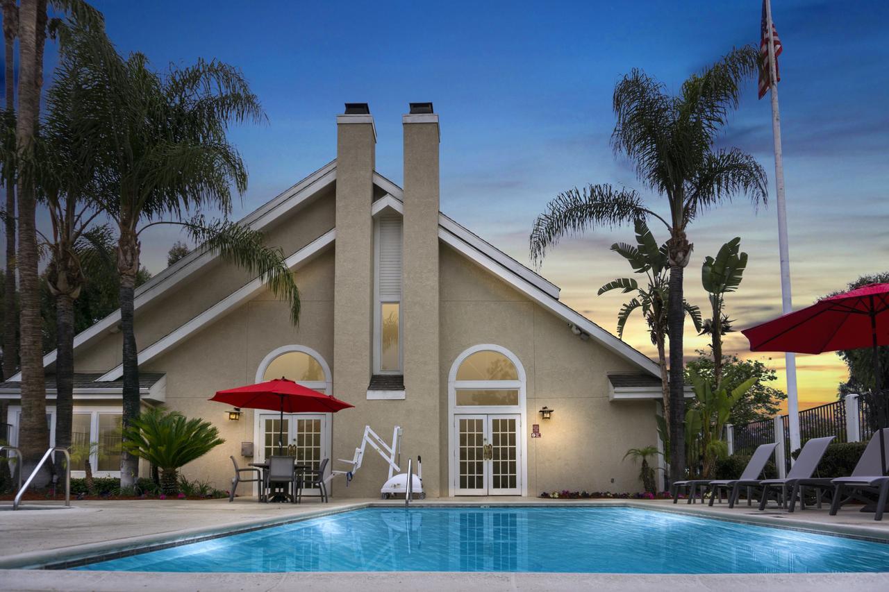 Chase Suites Brea-Fullerton - North Orange County Exteriör bild