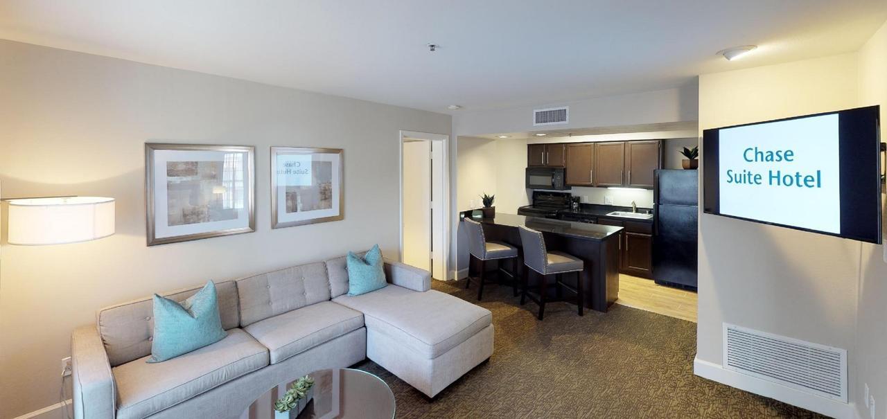 Chase Suites Brea-Fullerton - North Orange County Rum bild